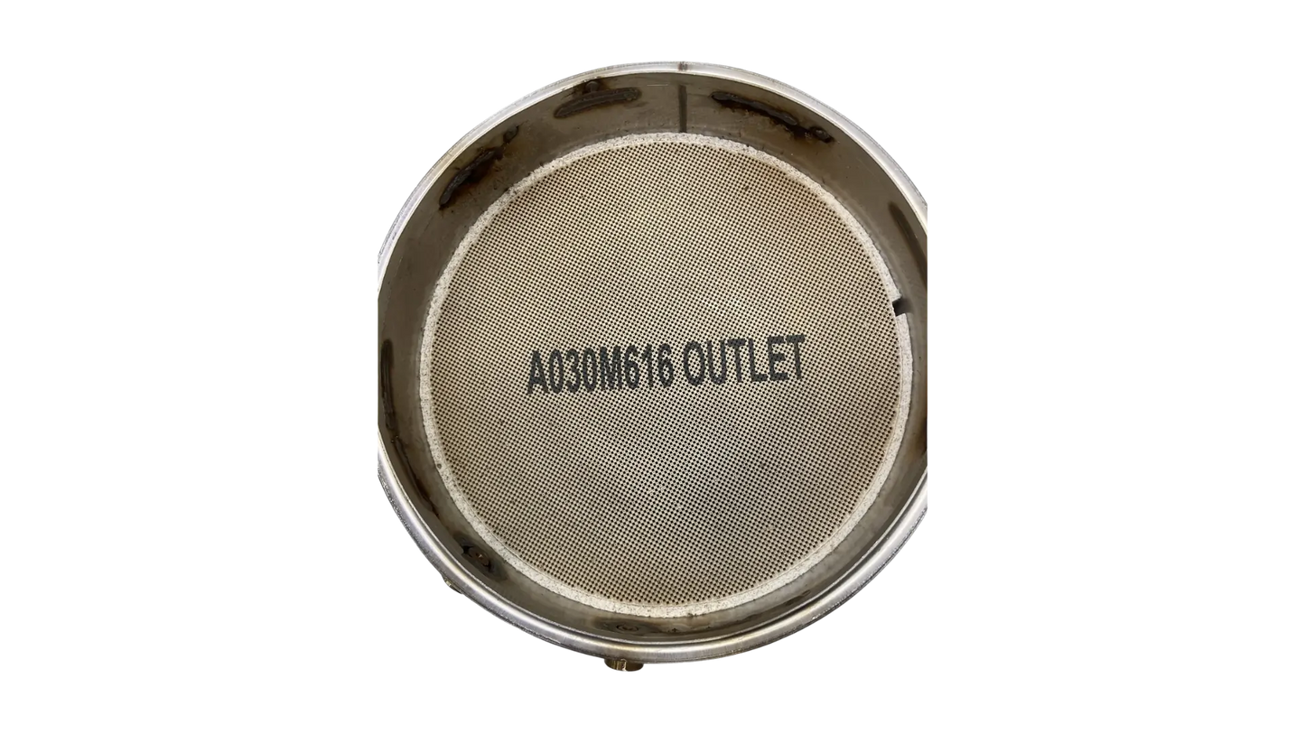 Cummins 5289769 diesel particulate filter DPF outlet face view