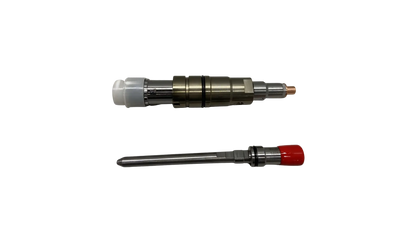 Cummins 2897320 fuel injector and nozzle side view